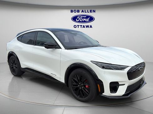 Used 2025 Ford Mustang Mach-E Premium w/ Sport Appearance Package image 14