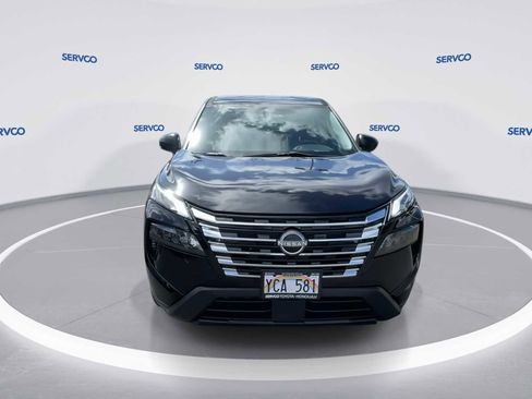 Used 2024 Nissan Rogue S image 3