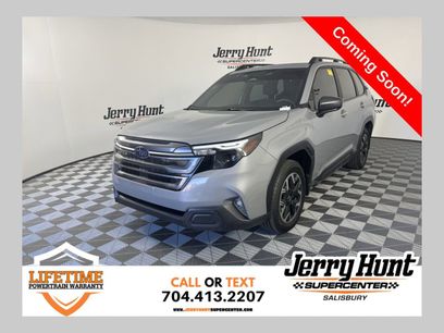 Used 2025 Subaru Forester Premium w/ Convenience Package #1