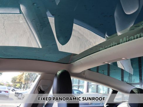 Used 2020 Tesla Model 3 Long Range image 4