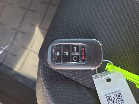 Used 2025 Honda Civic Sport image 28