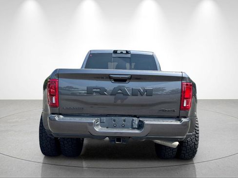 Used 2025 RAM 3500 Laramie AWD/4WD image 4