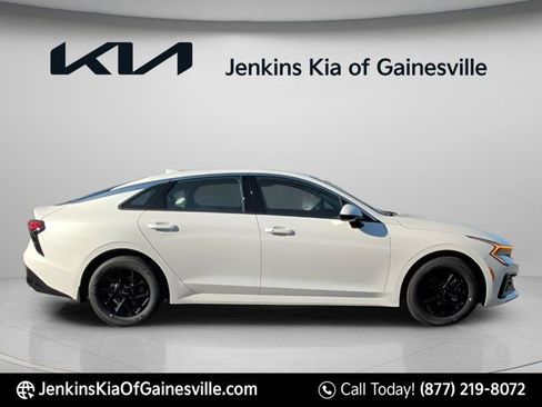 New 2026 Kia K5 LXS FWD image 2