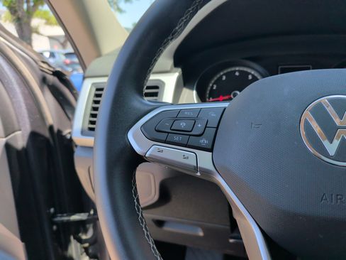 Used 2021 Volkswagen Atlas SE AWD/4WD image 18