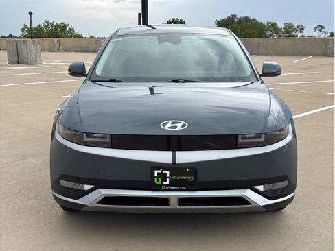 Used 2024 Hyundai Ioniq 5 SEL AWD/4WD image 2