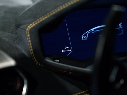 Used 2018 Lamborghini Huracan Performante image 31