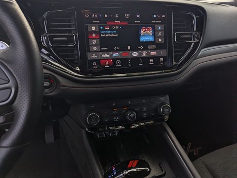 Used 2025 Dodge Durango R/T w/ Blacktop Package AWD/4WD image 11