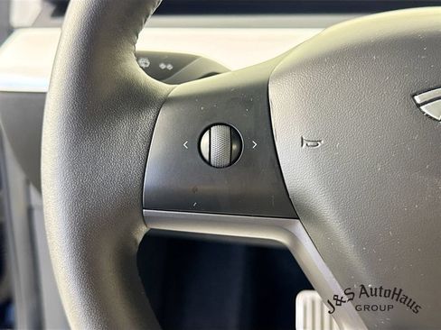 Used 2023 Tesla Model 3 Standard Range RWD image 13