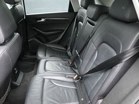 Used 2014 Audi Q5 2.0T Premium w/ Lighting Package AWD/4WD image 18