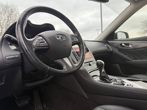 Used 2015 INFINITI Q50 Premium w/ Navigation Package image 17