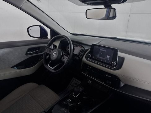 Used 2021 Nissan Rogue SV image 23