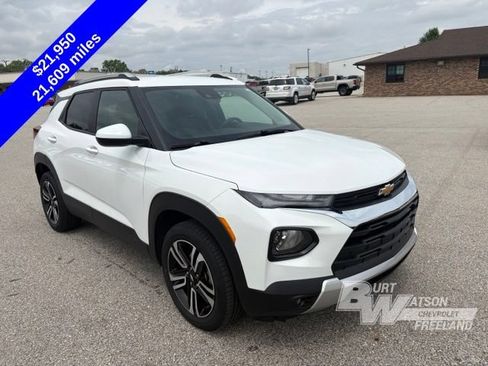 Used 2023 Chevrolet TrailBlazer LT w/ Convenience Package AWD/4WD image 8