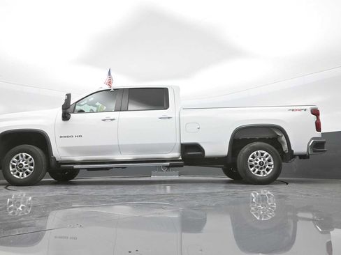 Used 2025 Chevrolet Silverado 2500 LT w/ Convenience Package AWD/4WD image 36