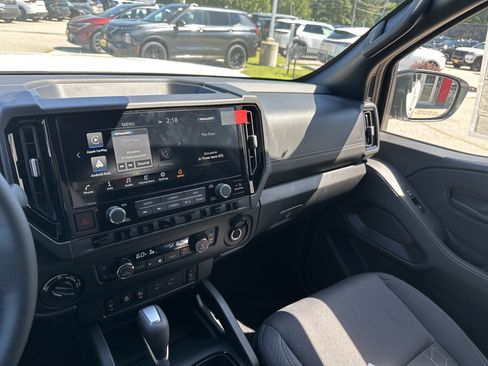New 2026 Nissan Frontier SV w/ SV Convenience Package AWD/4WD image 19