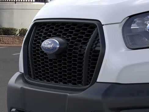 New 2025 Ford Transit 250 Low Roof RWD image 17