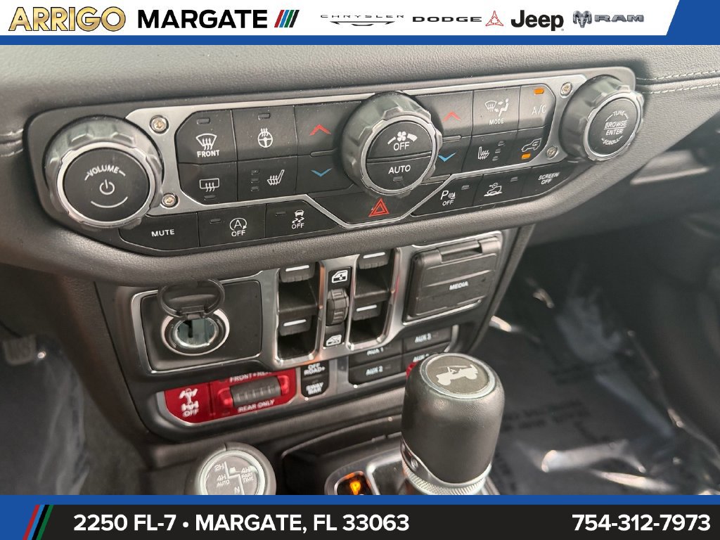 Certified 2024 Jeep Wrangler Unlimited Rubicon AWD/4WD image 25