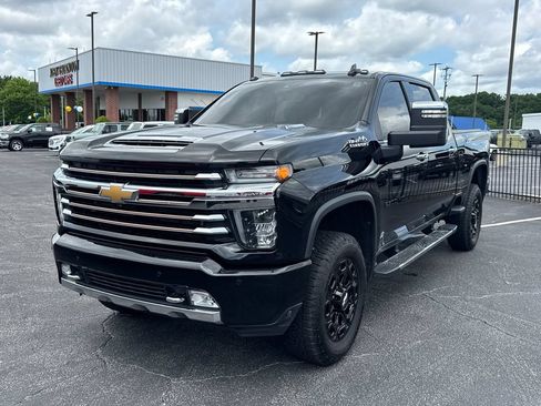 Used 2020 Chevrolet Silverado 2500 High Country w/ Z71 Off-Road Package AWD/4WD image 2