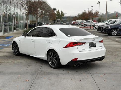 Used 2018 Lexus IS 300 F Sport image 5
