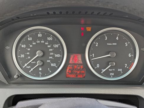 Used 2005 BMW 645Ci Convertible image 29