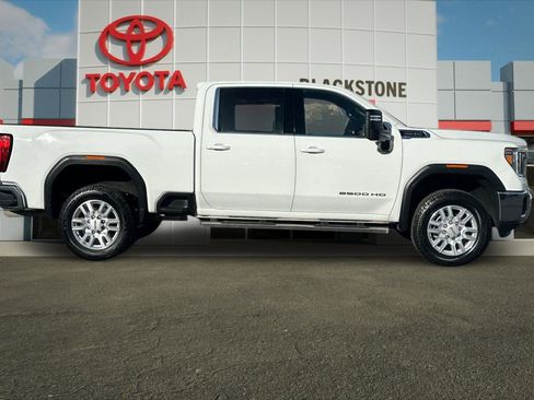 Used 2021 GMC Sierra 2500 SLE w/ SLE Convenience Package RWD image 2