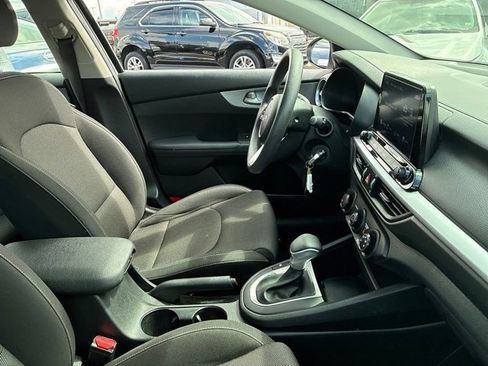 Used 2024 Kia Forte LXS FWD image 19