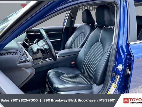 Used 2024 Toyota Camry SE FWD image 18