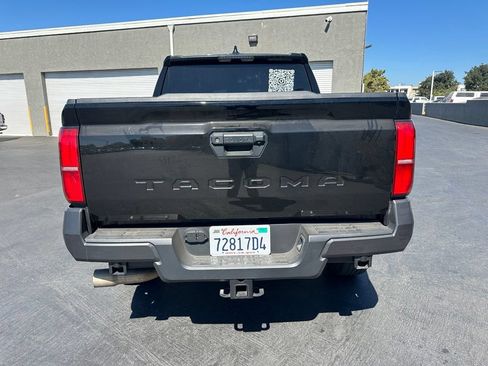 Used 2024 Toyota Tacoma SR RWD image 4
