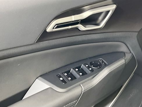 Used 2026 Kia Sportage EX FWD image 17