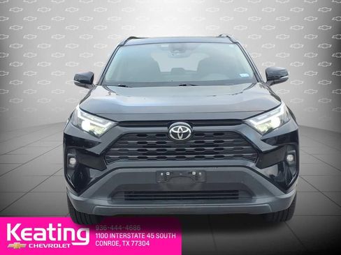 Used 2022 Toyota RAV4 XLE Premium FWD image 10