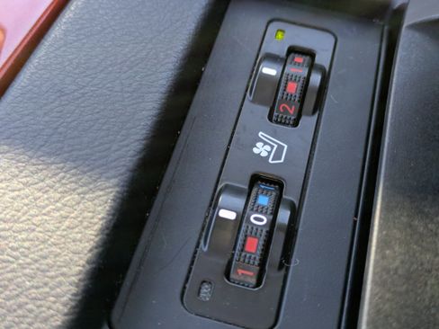 Used 2011 Lexus RX 350 AWD image 30