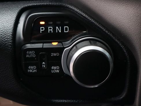 Used 2020 RAM 1500 Big Horn image 32