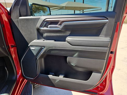 Used 2024 GMC Sierra 1500 SLT image 31