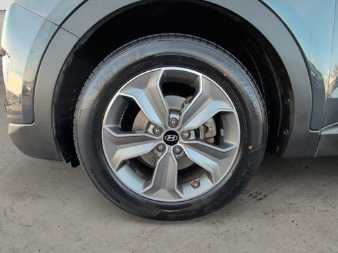 Used 2015 Hyundai Santa Fe GLS image 14