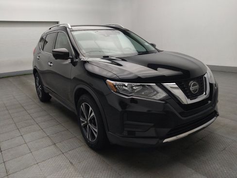 Used 2020 Nissan Rogue SV w/ Premium Package FWD image 13