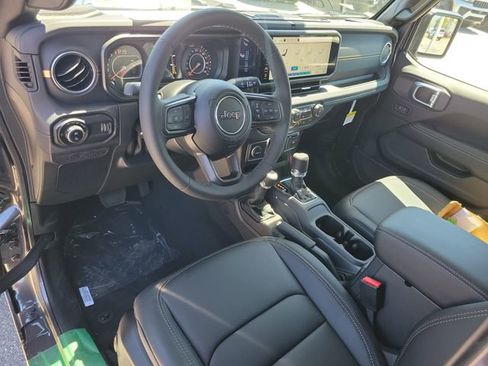 New 2026 Jeep Gladiator Sport AWD/4WD image 13