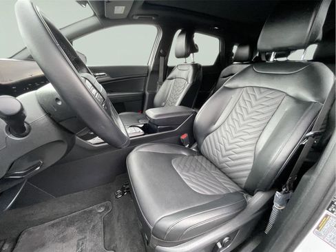 Used 2026 Kia Sportage X-Line w/ X-Line Premium Package AWD/4WD image 13