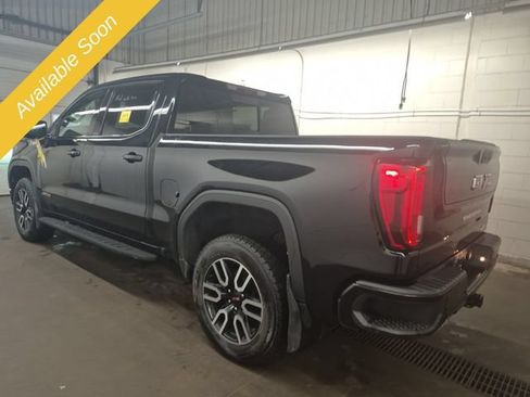 Used 2022 GMC Sierra 1500 AT4 w/ AT4 Premium Package AWD/4WD image 3