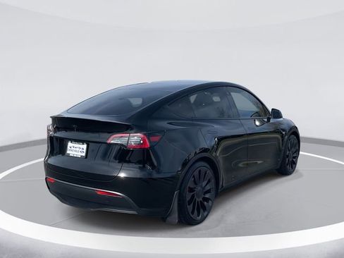 Used 2023 Tesla Model Y Performance image 4