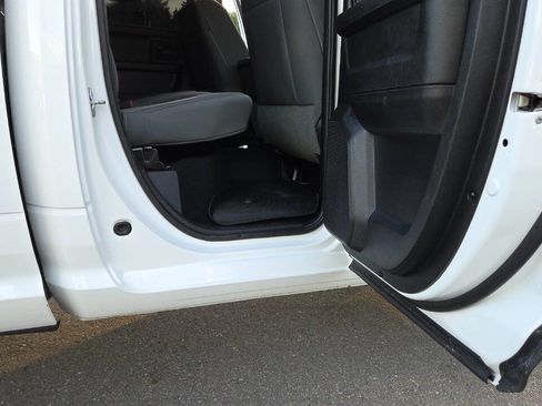 Used 2014 RAM 1500 Express AWD/4WD image 41