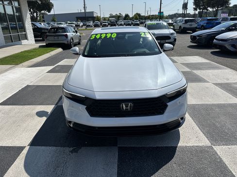 Used 2025 Honda Accord Touring image 2