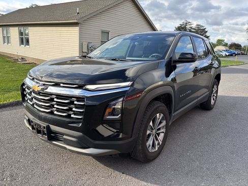 Used 2025 Chevrolet Equinox LT AWD/4WD image 8