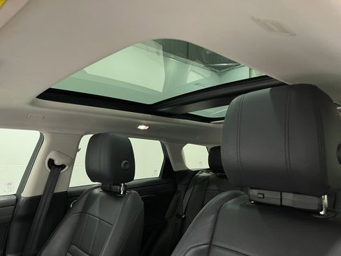 Used 2020 Land Rover Range Rover Evoque SE image 12