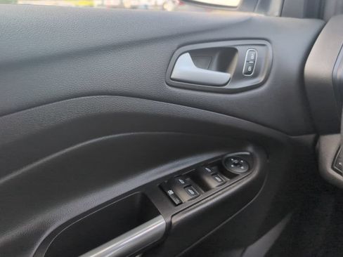 Used 2018 Ford Escape SE AWD/4WD image 17
