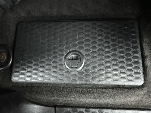 Used 2018 RAM 1500 Express RWD image 17