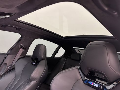 Used 2025 BMW M5 w/ Executive Package AWD/4WD image 14