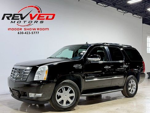 Used 2007 Cadillac Escalade AWD w/ Information Package image 1