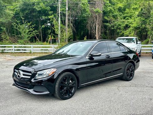 Used 2015 Mercedes-Benz C 300 4MATIC Sedan image 3