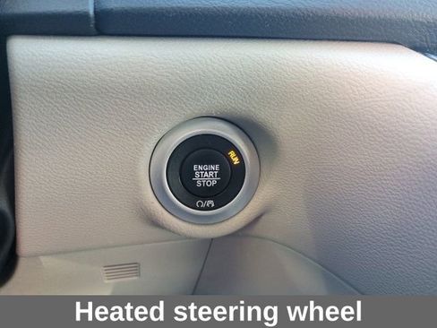 Used 2023 Chrysler Voyager LX image 8