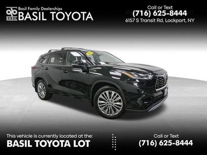 Used 2023 Toyota Highlander Platinum