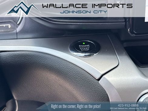 Used 2021 Ford Explorer XLT AWD/4WD image 22